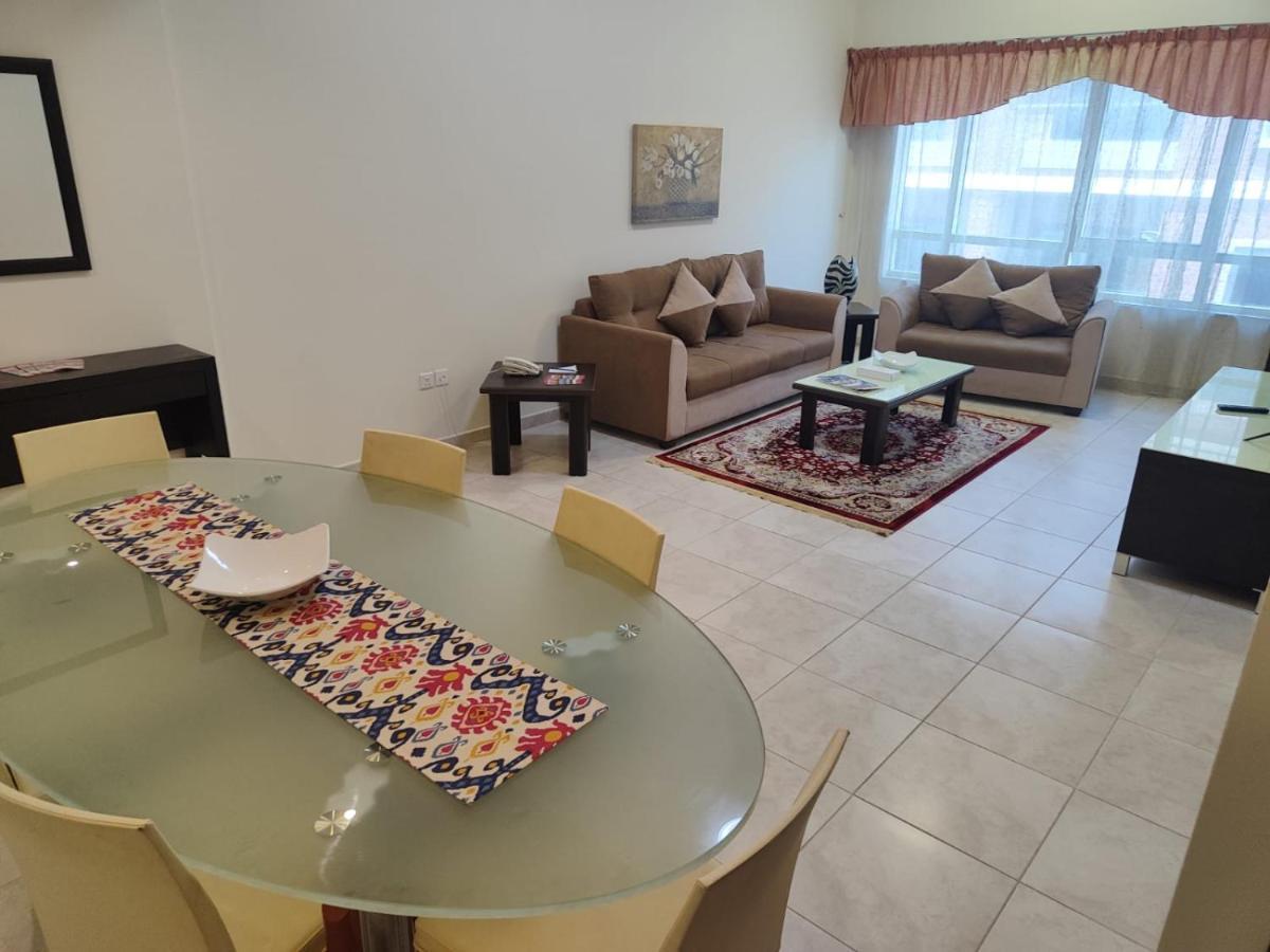 Al Raya Hotel Apartments Дубай Экстерьер фото