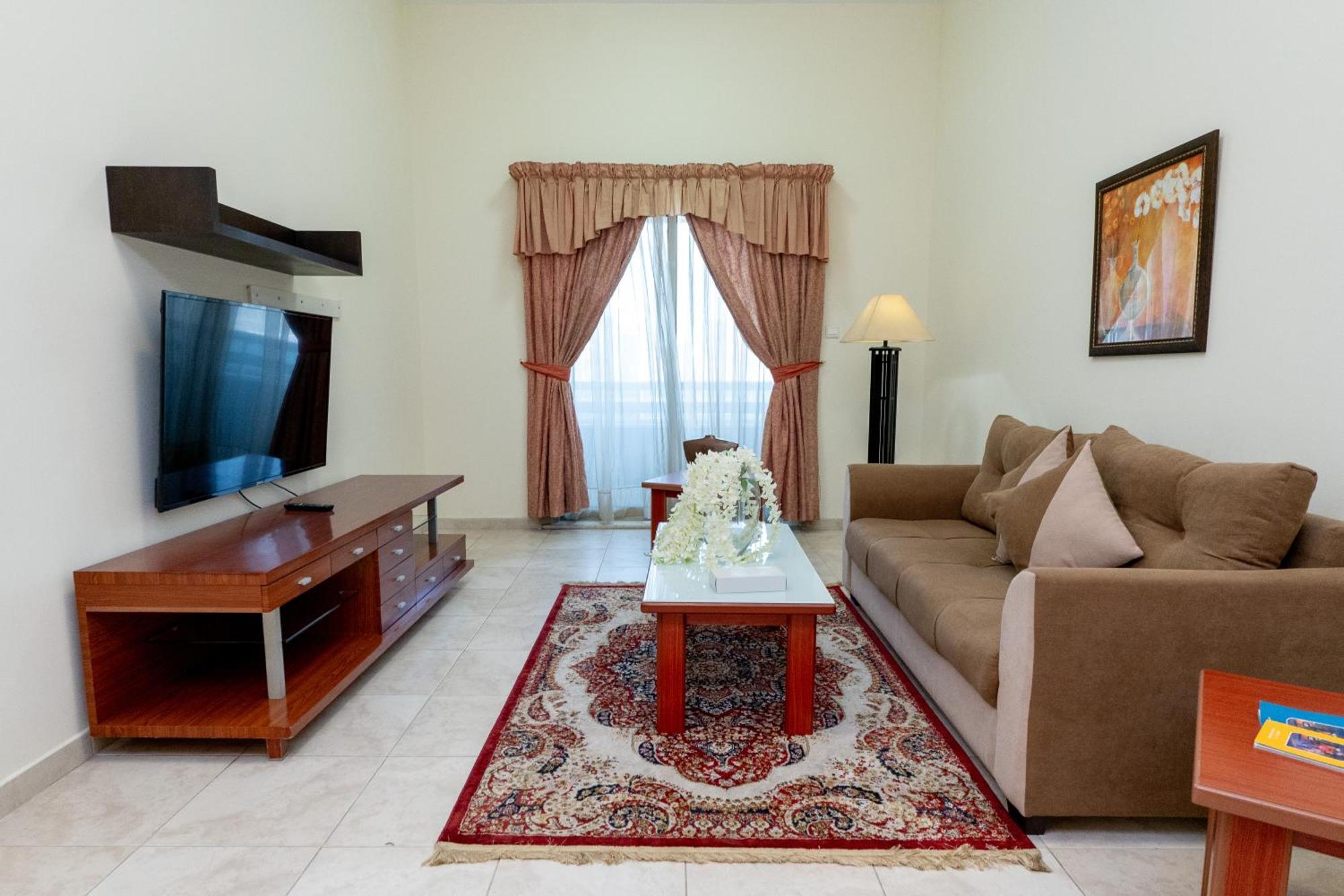 Al Raya Hotel Apartments Дубай Экстерьер фото