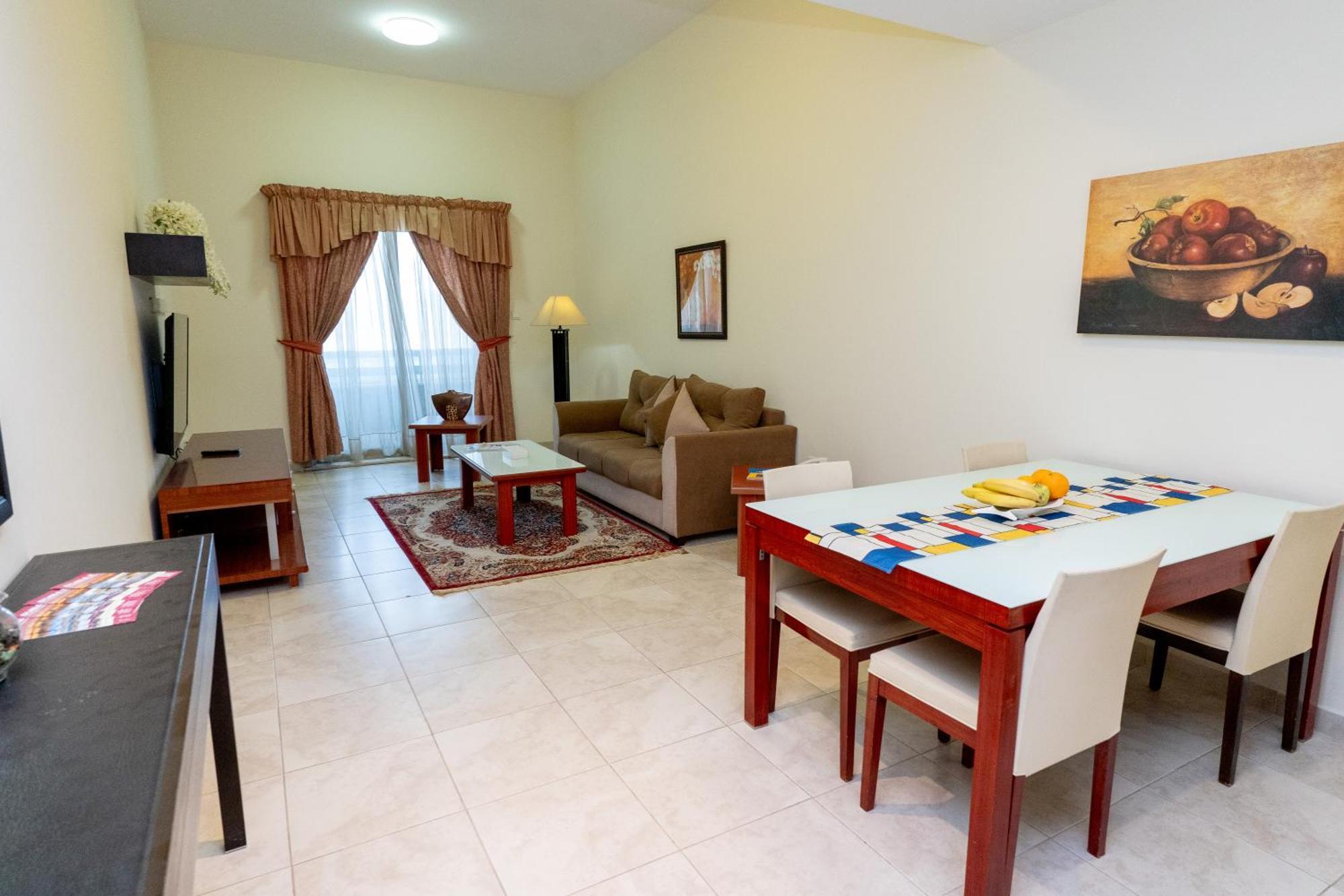 Al Raya Hotel Apartments Дубай Экстерьер фото