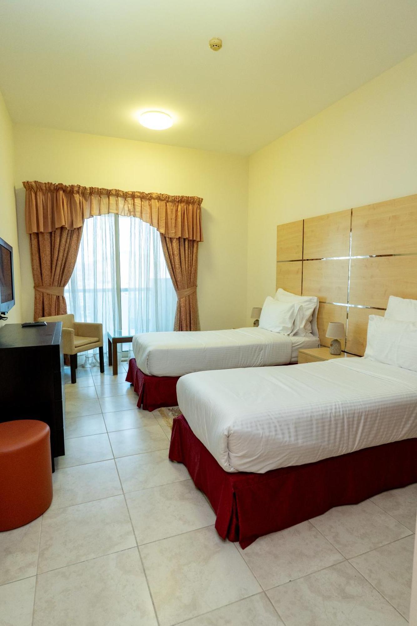 Al Raya Hotel Apartments Дубай Экстерьер фото