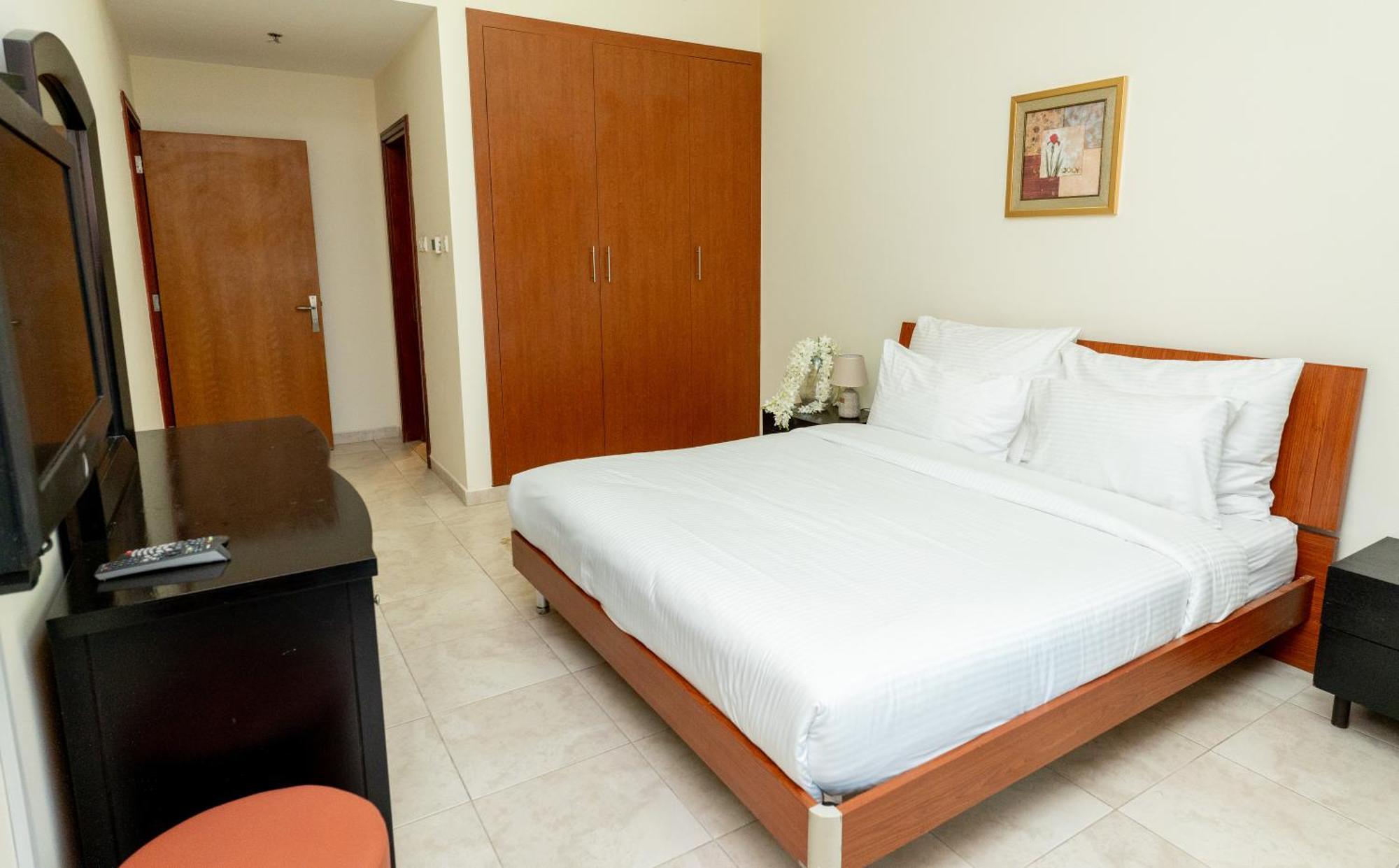 Al Raya Hotel Apartments Дубай Экстерьер фото