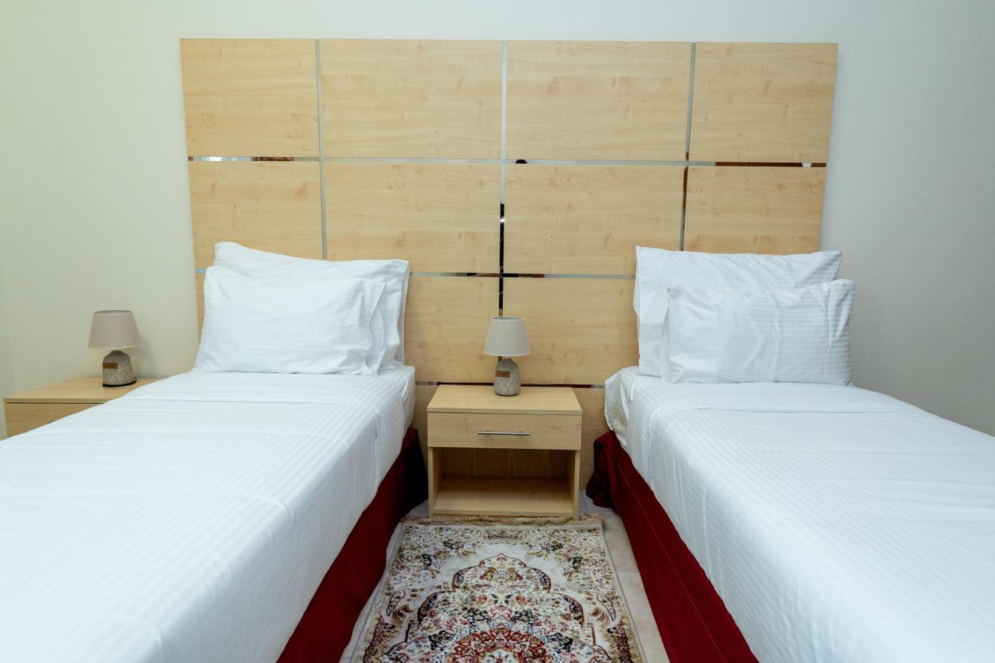 Al Raya Hotel Apartments Дубай Экстерьер фото