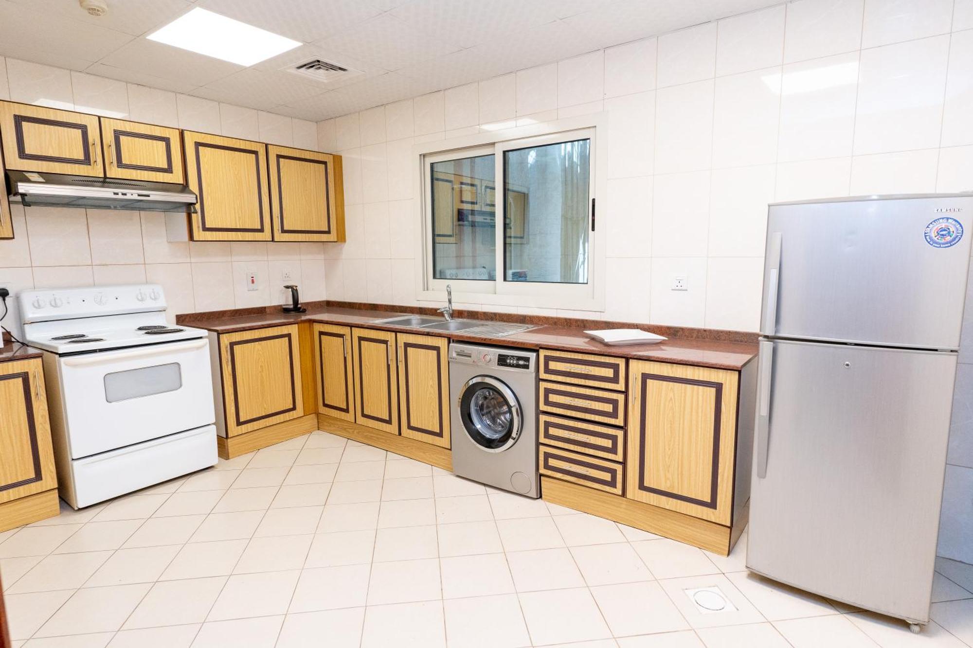Al Raya Hotel Apartments Дубай Экстерьер фото