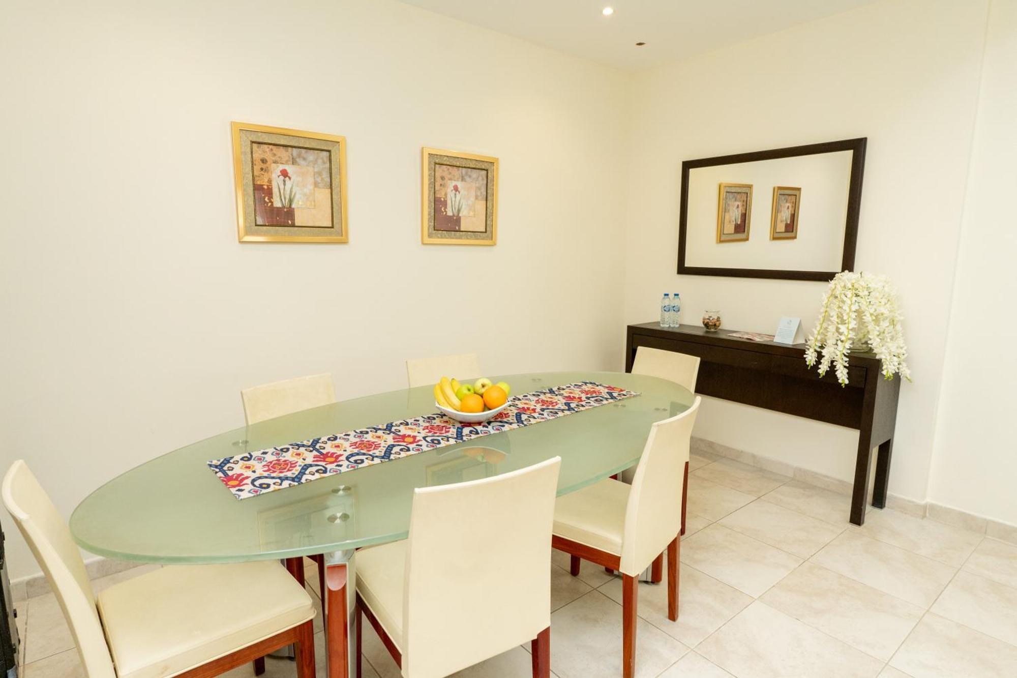 Al Raya Hotel Apartments Дубай Экстерьер фото