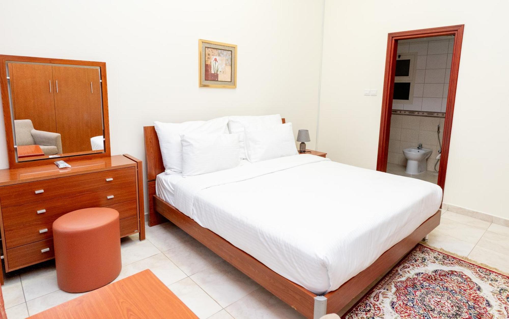 Al Raya Hotel Apartments Дубай Экстерьер фото