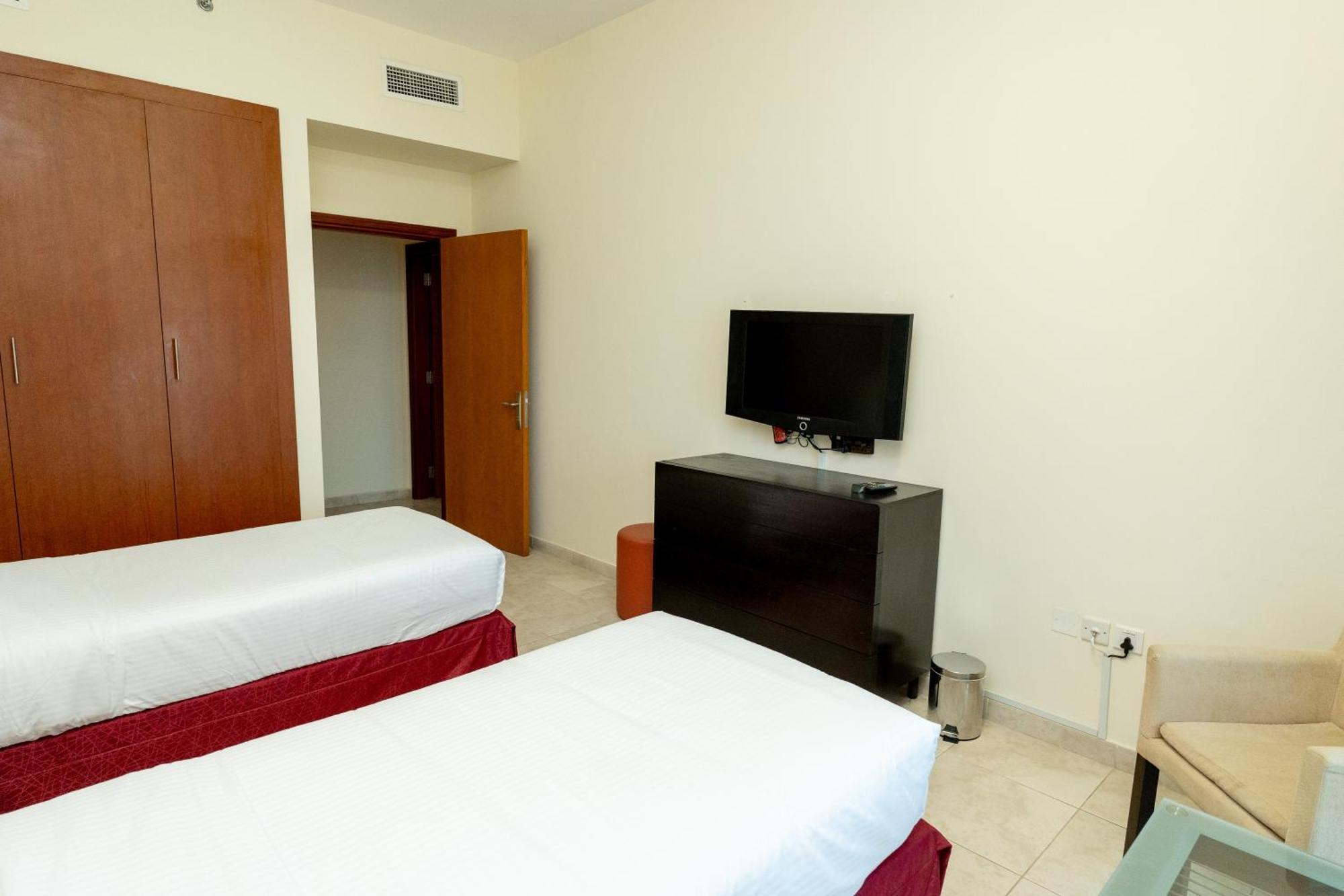 Al Raya Hotel Apartments Дубай Экстерьер фото
