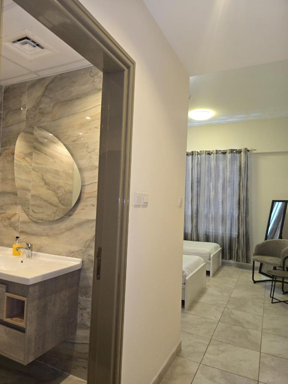 Al Raya Hotel Apartments Дубай Экстерьер фото
