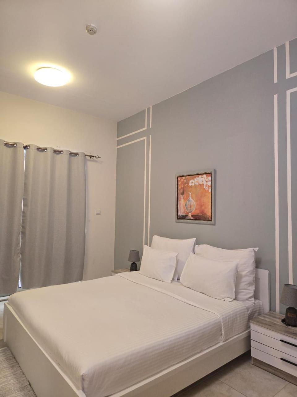 Al Raya Hotel Apartments Дубай Экстерьер фото