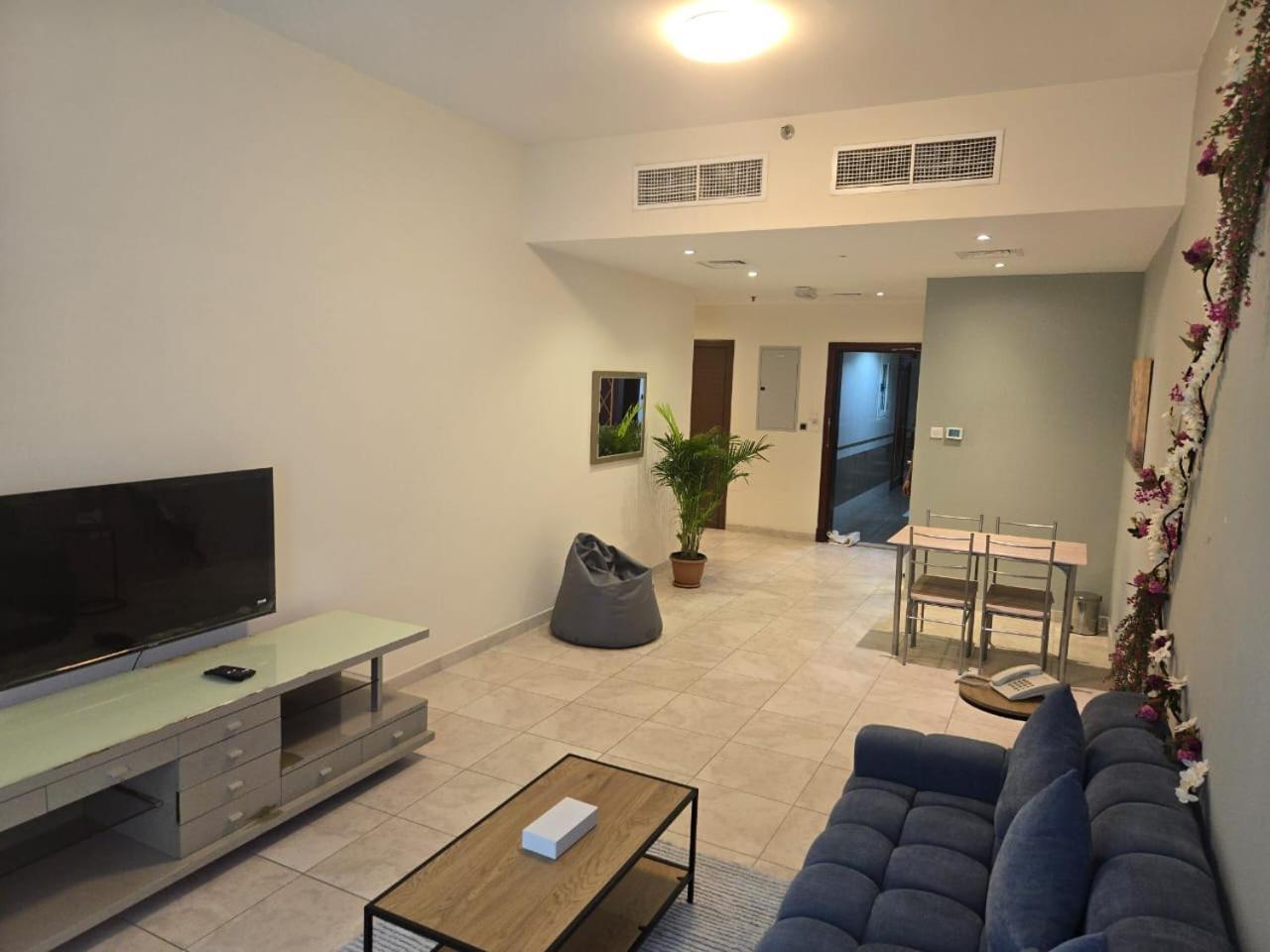Al Raya Hotel Apartments Дубай Экстерьер фото